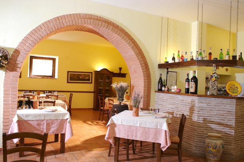 Agriturismo Collepina 아멜리아 외부 사진
